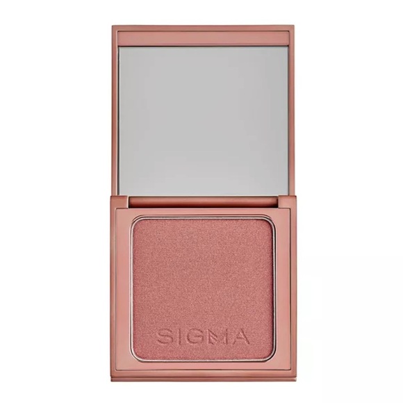 NWT Sigma Beauty Blush - Nearly Wild - Picture 1 of 4